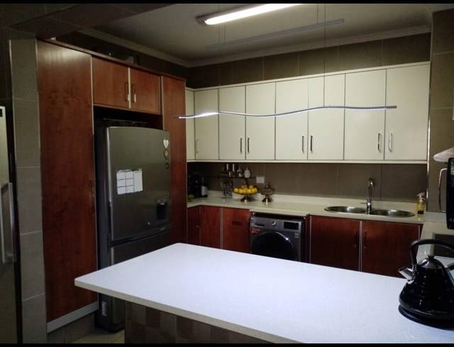3 BEDROOM APARTMENT FOR SALE IN NORTH BEACH